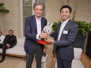 泡泡玛特董事长王宁到访LVMH总部，两位掌门人会聊什么？