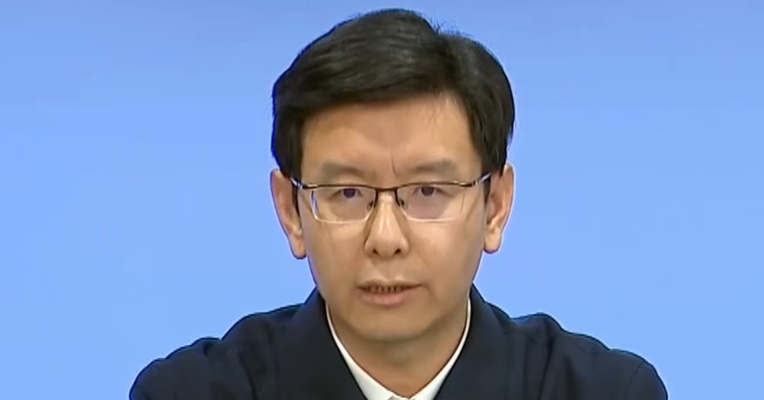 西藏吉隆泥石流灾害已致43人遇难 519人失联，救援人员在核心区域开展地毯式搜寻，成功救出2人，发现遗物993件