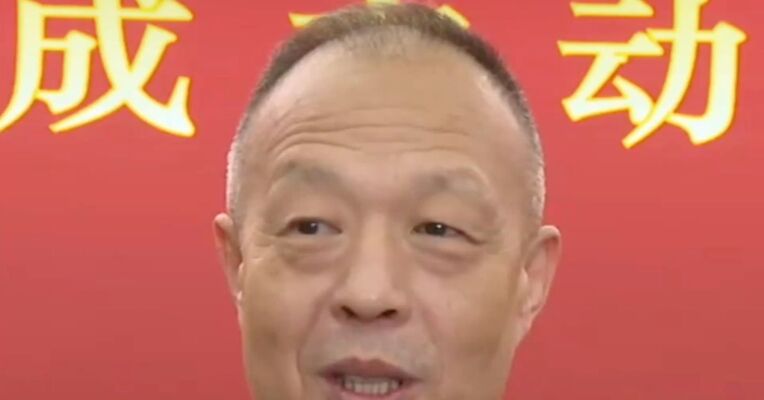 张新当选中国羽毛球协会主席 李论为副主席 张新表示 中国羽协将坚决把反腐败斗争进行到底