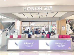 AI手机进入系统级智能体时代苹果、荣耀、豆包探索不同路径