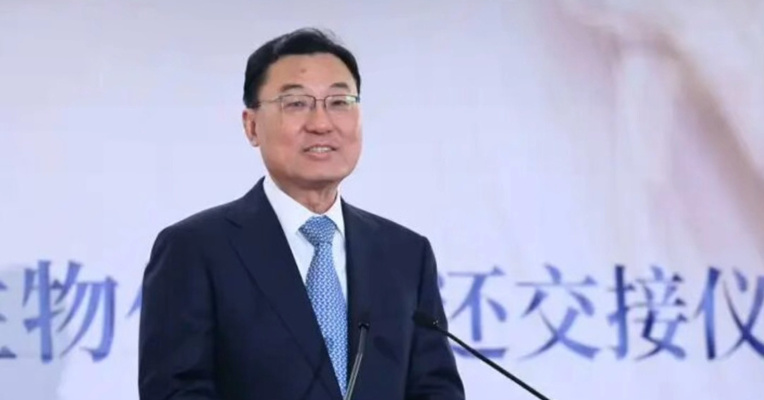 美国返还58件中国文物艺术品，其中一尊山西天龙山石窟的菩萨像，是百余年前就遭到劫掠的艺术珍品！中国驻美国大使：它们的回归，体现了中美双方对历史的负责