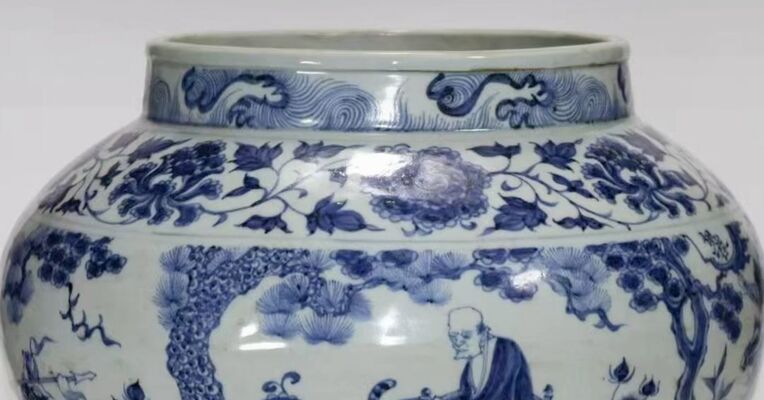全网热议的元青花到底有多贵？一件元青花人物大罐曾拍出约2.3亿元人民币