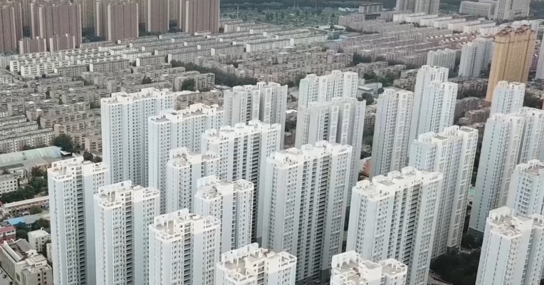 住房城乡建设部：现房销售是大势所趋，解决项目销售“一手交钱，一手交房”的问题，实现“所见即所得”，从根本上防范交付风险