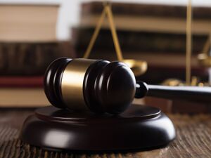 A股巨头纠纷升级：厦门钨业就子公司因尾矿断供停产向洛阳钼业提起仲裁，索赔1.16亿元