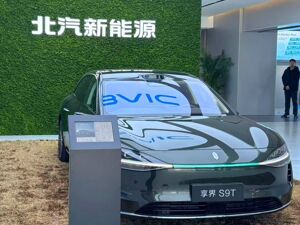 问界“换模式”后，享界怎么走？北汽蓝谷最新回应：合作模式不变，专网建设正推进