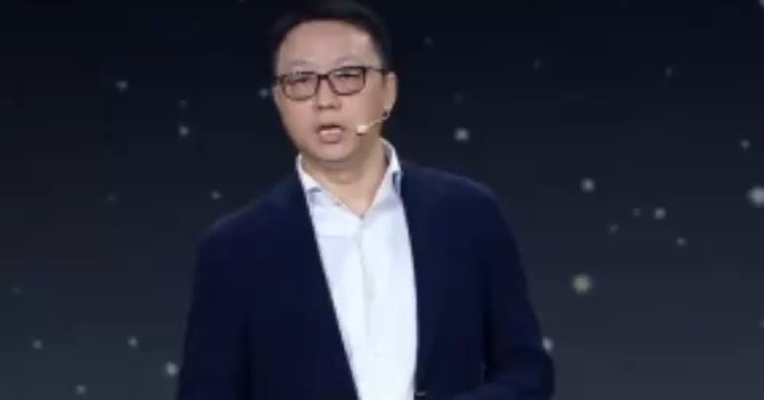 平头哥发布新一代国产AI芯片真武V900，算力提升至真武M890的3倍 阿里巴巴CEO吴泳铭：智能正在成为一种可以规模化的商品