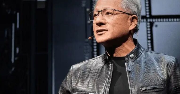 黄仁勋解释“为什么每天都穿黑皮衣” ：可以让我把精力放在挑衣服之外的地方