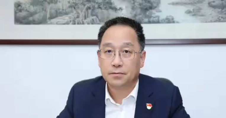 多次收受私营企业主所送礼品、礼金 存在严重违纪违法问题，广州市住房和城乡建设局原党组书记、局长王宏伟开除公职