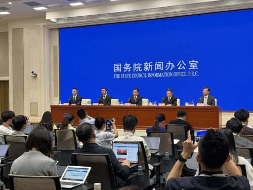 网文、网剧、网游等文化出海“新三样”深受海外消费者喜爱    文化和旅游部：促进项目对接，推动中国好物加快出海