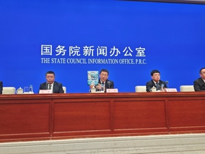 双节将至！交通运输部：预计假期出行最高峰为国庆第一天，出行人次将达3.4亿人次，为平常近2倍