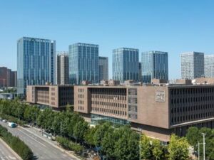 一家成立15天的西安公司，9.44亿元拿下一家A股公司