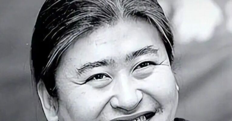 请停留3秒送别歌者刘欢 林志炫悼念：就当他奔月去了，此前身体状况受关注：曾在录制《歌手》时心律失常，早年确诊过股骨头坏死