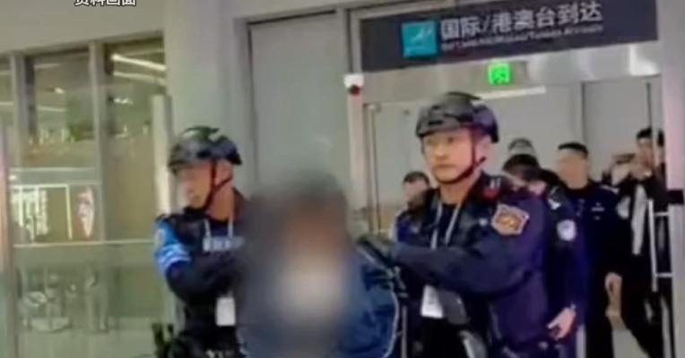 近期菲律宾警方破获多起针对中国公民绑架勒索案，主要针对单独出行的年轻人，部分受害者面临人口贩卖风险，中使馆提醒：高度警惕网络邀约