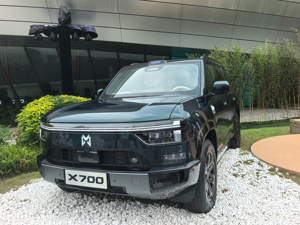 “方盒子”赛道进入红海博弈期  猛士X700携华为乾崑欲借“智能越野”破局