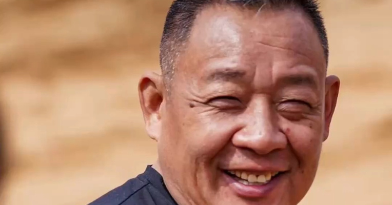 于东来宣布：明年3月起#胖东来员工每天工作7小时，每周35个小时