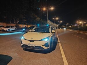 科技消费新趋势 | 12公里18.5元、4次无保护左转……深夜体验第七代Robotaxi：从留意它怎么开，到悠然坐一程
