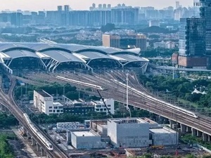 全国最忙高铁站，不甘只做“宇宙第一”