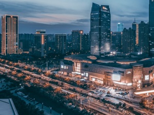 长三角“双万之城”，不想再当“洼地”了