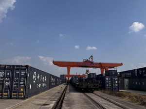 活力中国调研行｜通江达海“第一课”：方向变了、货流留了，广西书写向海新答卷