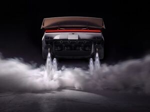 特斯拉Roadster引车企高管热议！何小鹏直言“非常酷”，李斌：这个我们真没有