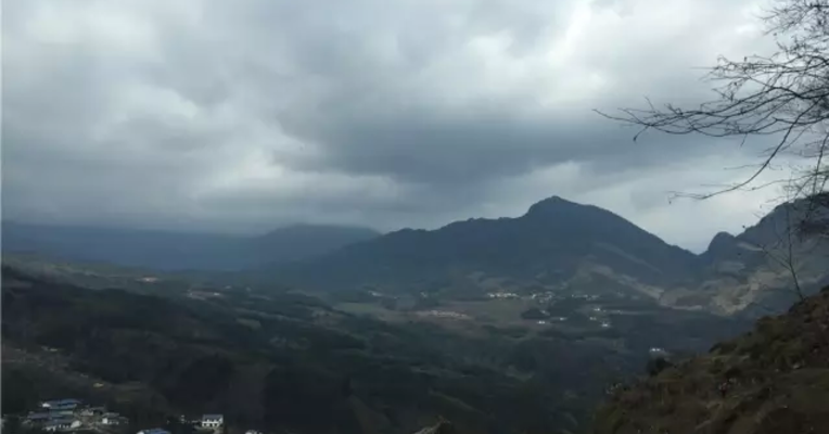 大批比特币“矿场”藏四川深山 这里电便宜