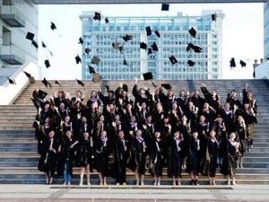 今年高校毕业生达795万人 多城市开启“抢人大战”