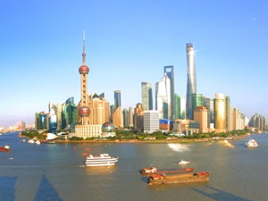 面孔 | 新一届中央候补委员有位自贸区官员，他的名字叫周波