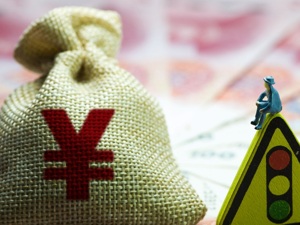 中消协发布老年消费警示 提醒“银发族”勿落入消费陷阱