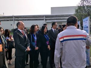 城市产业如何增强？世界500强在成都多次提到这两个词