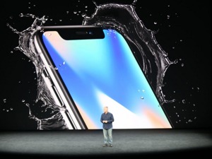 首批iPhone X两周前已发货   11月3日或可提货