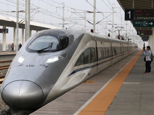 高铁未通部分直飞航班被取消 成都西安间快速交通受影响