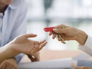 虚假房源、随意涨价没那么简单了！10余城将建官方租赁平台解决百姓租房“痛点”