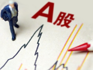 举牌退潮众生相：有人金蝉脱壳 有人骑虎难下 有人悬崖勒马