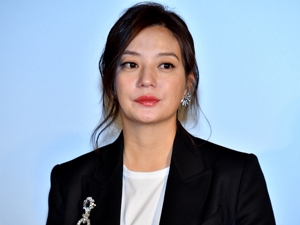 证监会怒斥“名人效应”严重误导投资者 赵薇夫妇高杠杆收购遭市场禁入5年