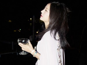 午夜发布今晨删除，赵薇你在干啥？