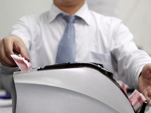 【盘后名家解盘】申万：明年高分红蓝筹股吸引力可能下降