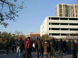 红黄蓝涉事教师被拘！虐童案频发背后，还有一个残酷的事实…