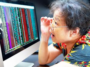 纳指暴跌让科技大佬一天损失76亿美元 “罪魁祸首”竟与特朗普有关？
