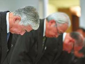 鞠躬、道歉、开发布会……如出一辙的“日式”造假背后：91岁的东丽也摊上事！