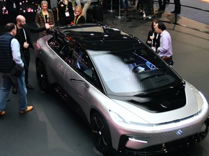 “吃泡面”的贾跃亭融到10亿美元？李泽楷回应无任何投资或合作意向