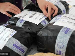 邬贺铨：中国快递员平均工资只有美国同行的30%