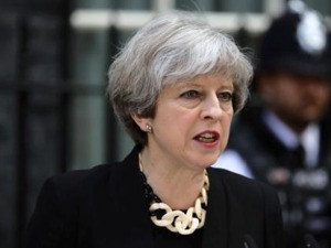 英首相：脱欧“分手费”预计为350亿至390亿英镑