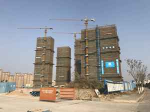 南京一“地王”项目停工 业内声音：这不会是孤例 建议低头降价