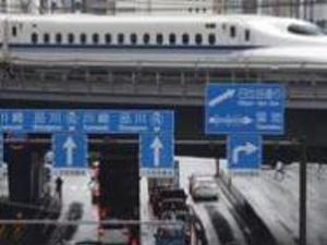 “日本制造”信誉危机蔓延至高铁：新干线车体现严重裂缝 公司高管道歉
