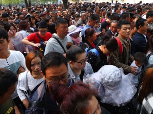 世行上调中国经济增长预期至6.8%