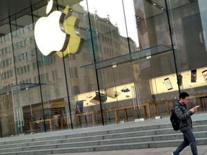 老款iPhone变慢是有意为之 美国用户怒告苹果并要求赔偿
