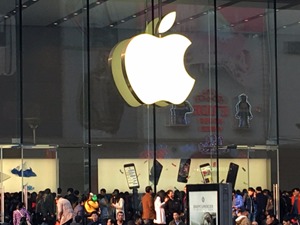 苹果致歉“电池门”事件 明年iPhone更换电池价降为29美元