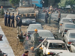 揭秘二手走私车的缅甸-云南路径 商贩用座右铭担保“低价豪车都是正品”