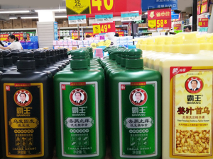 “创始人夫妇内斗”事件后尝试转型 霸王能否再回巅峰？