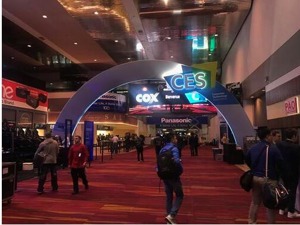 每经记者探访2018CES：超三成展商来自中国 中企“承包”人工智能馆